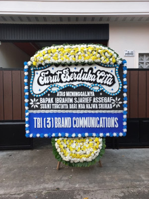 Papan Bunga Duka di Petojo Utara